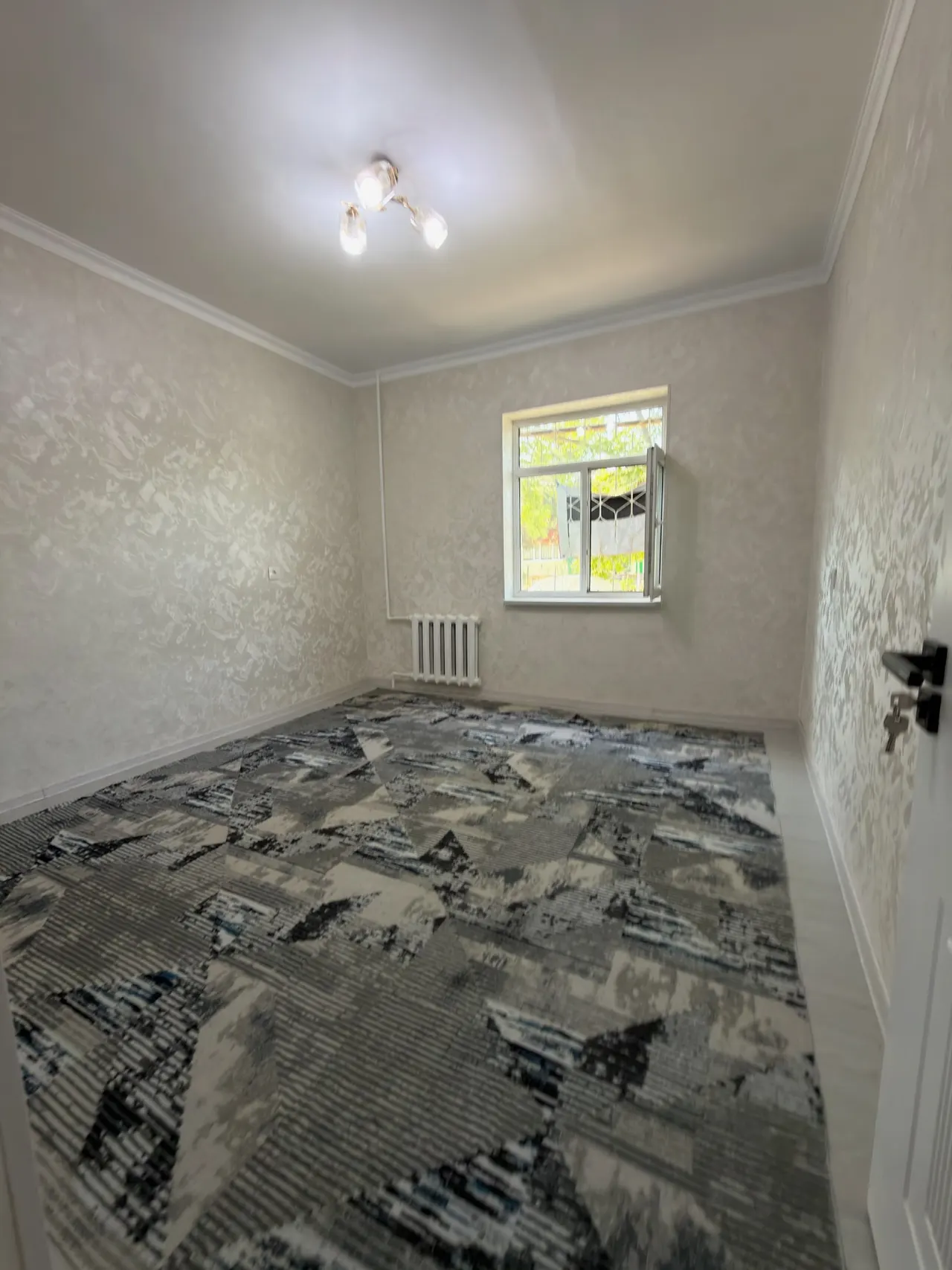 Sotiladi 1 xonali kvartira, 18 m², 1/4 qavat — Mirobod tumani