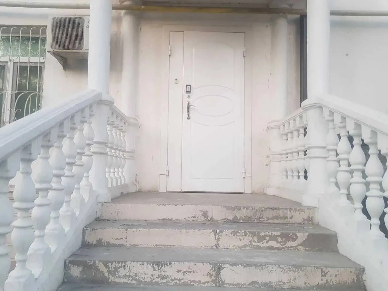 Ijaraga beriladi 5 xonali hovli uy, 150 m², 2 qavatli — Mirobod tumani