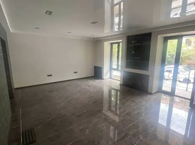 Сотилади тижорат биноси, 100 м², 1/5 қават — Миробод тумани
