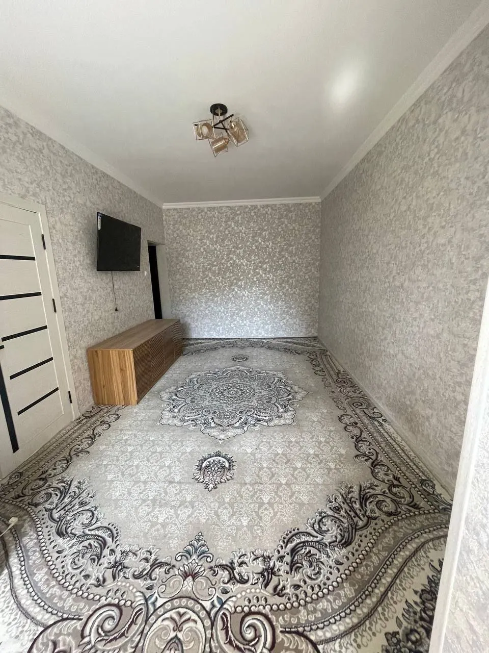 Продаётся 1-комнатная квартира, 37 м², 3/5 этаж — Мирабадский район