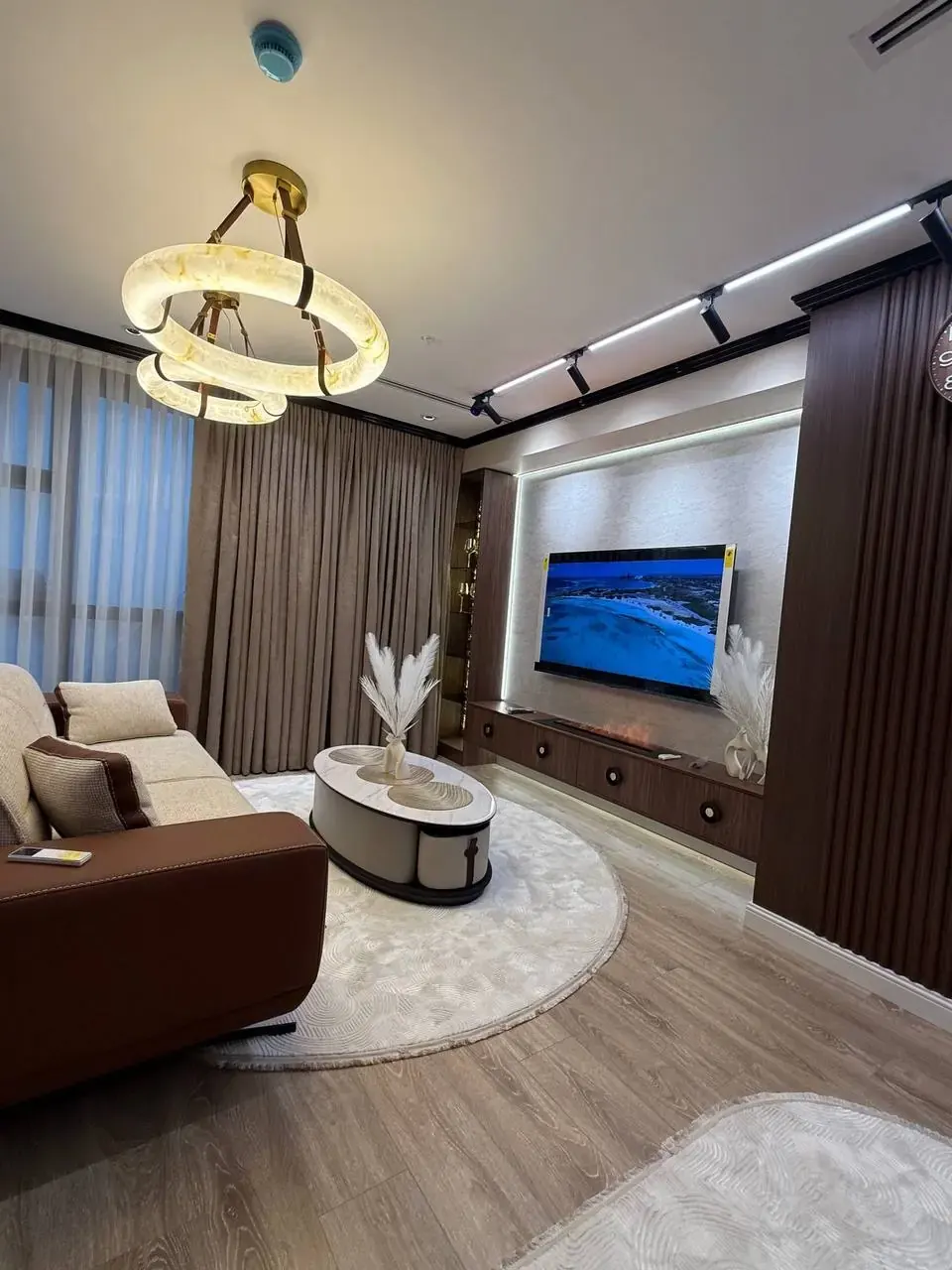 Sotiladi 2 xonali kvartira, 57 m², 23/52 qavat — Yakkasaroy tumani