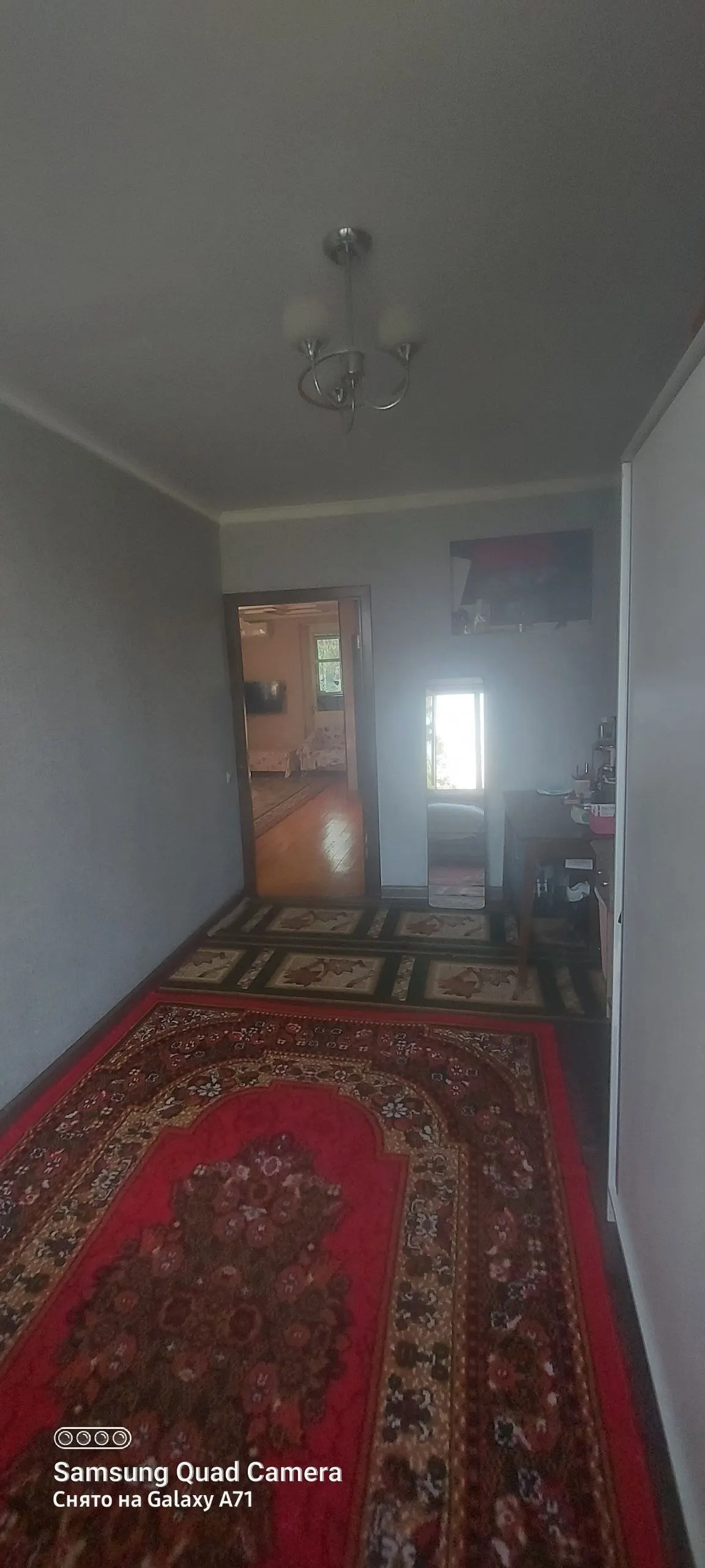 Сотилади 3 хонали квартира, 70 м², 4/4 қават — Яшнобод тумани