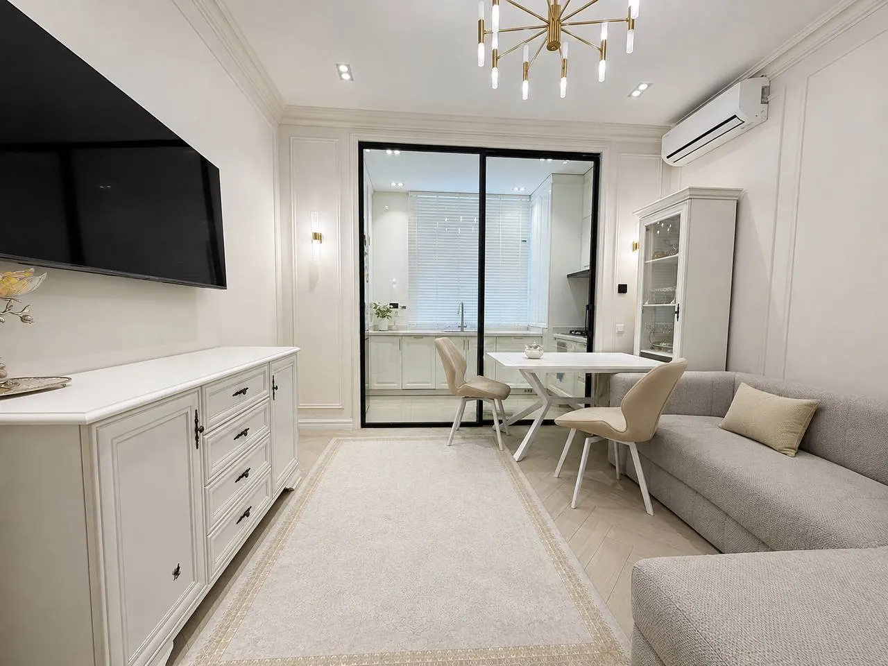 Sotiladi 2 xonali kvartira, 90 m², 3/6 qavat — Mirzo Ulugʻbek tumani