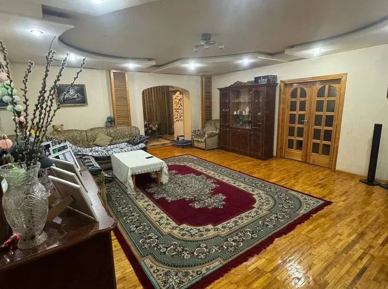 Сотилади 5 хонали квартира, 114 м², 2/9 қават — Яшнобод тумани