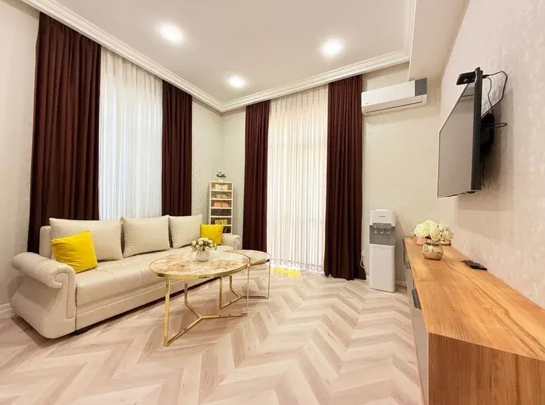Sotiladi 2 xonali kvartira, 53 m², 4/10 qavat — Mirzo Ulugʻbek tumani