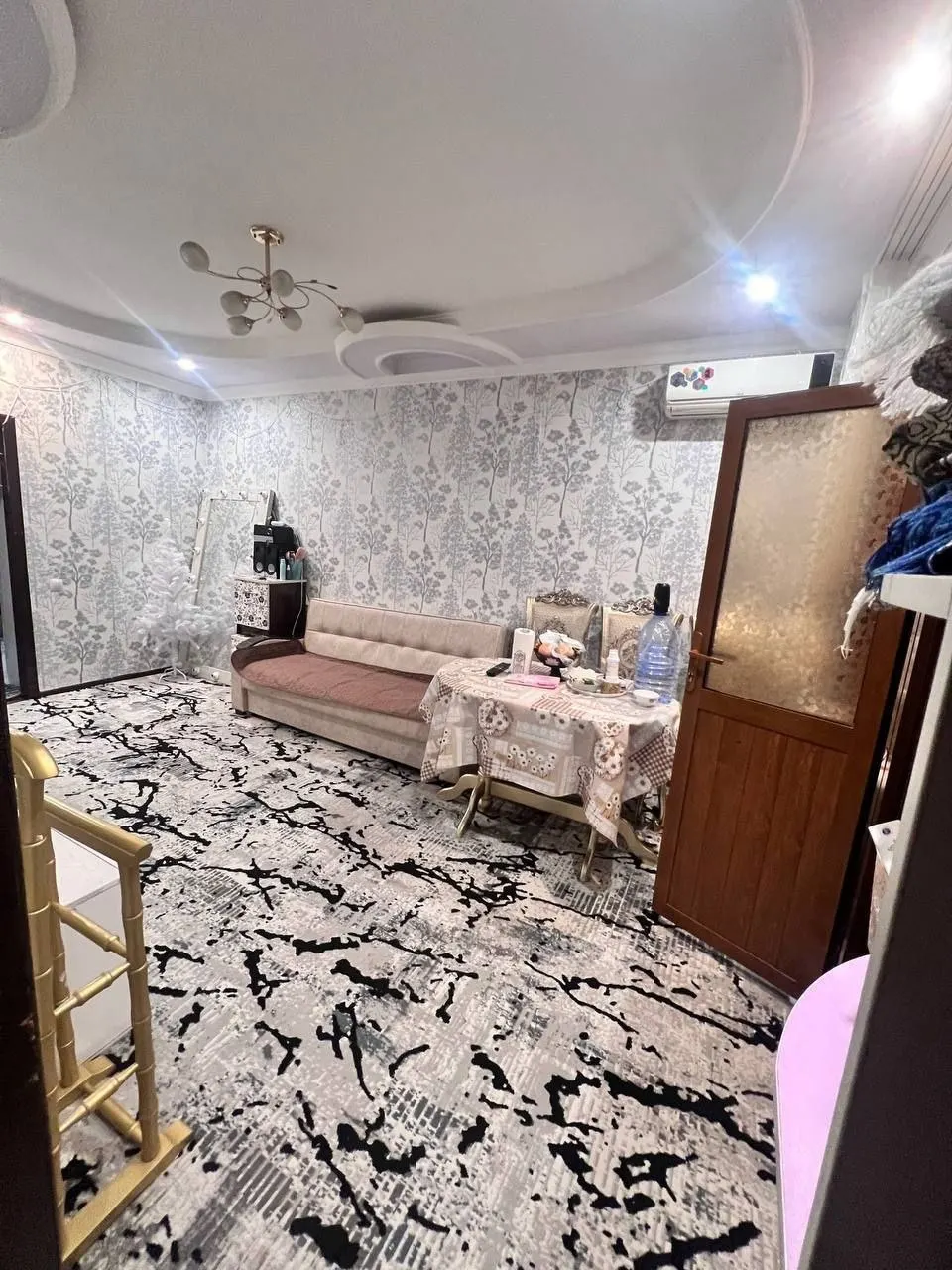 Sotiladi 2 xonali kvartira, 45 m², 1/4 qavat — Chilonzor tumani