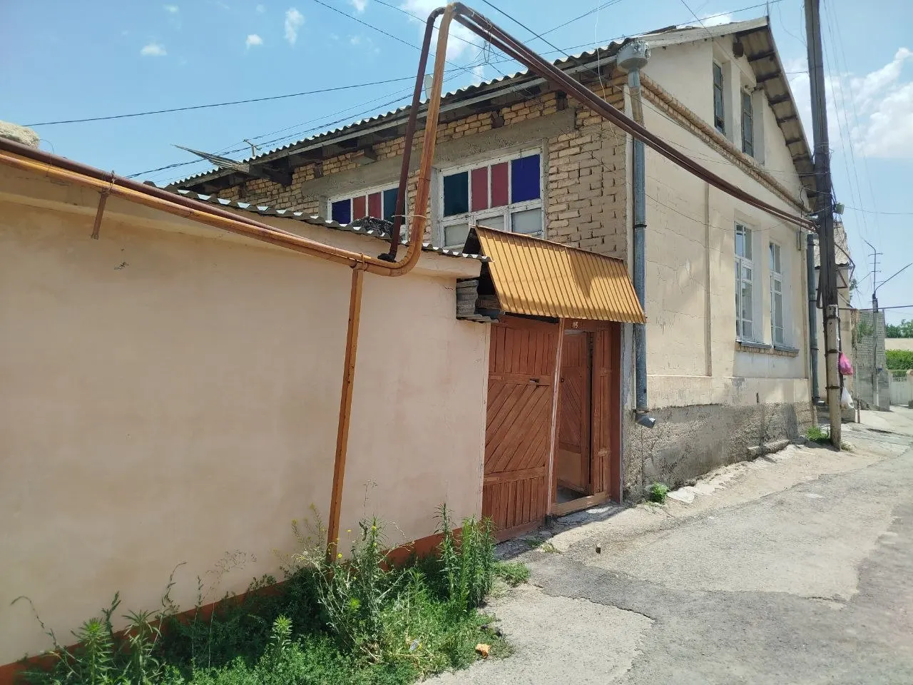 Sotiladi 4 xonali hovli uy, 2.7 sotix — Samarqand shahri