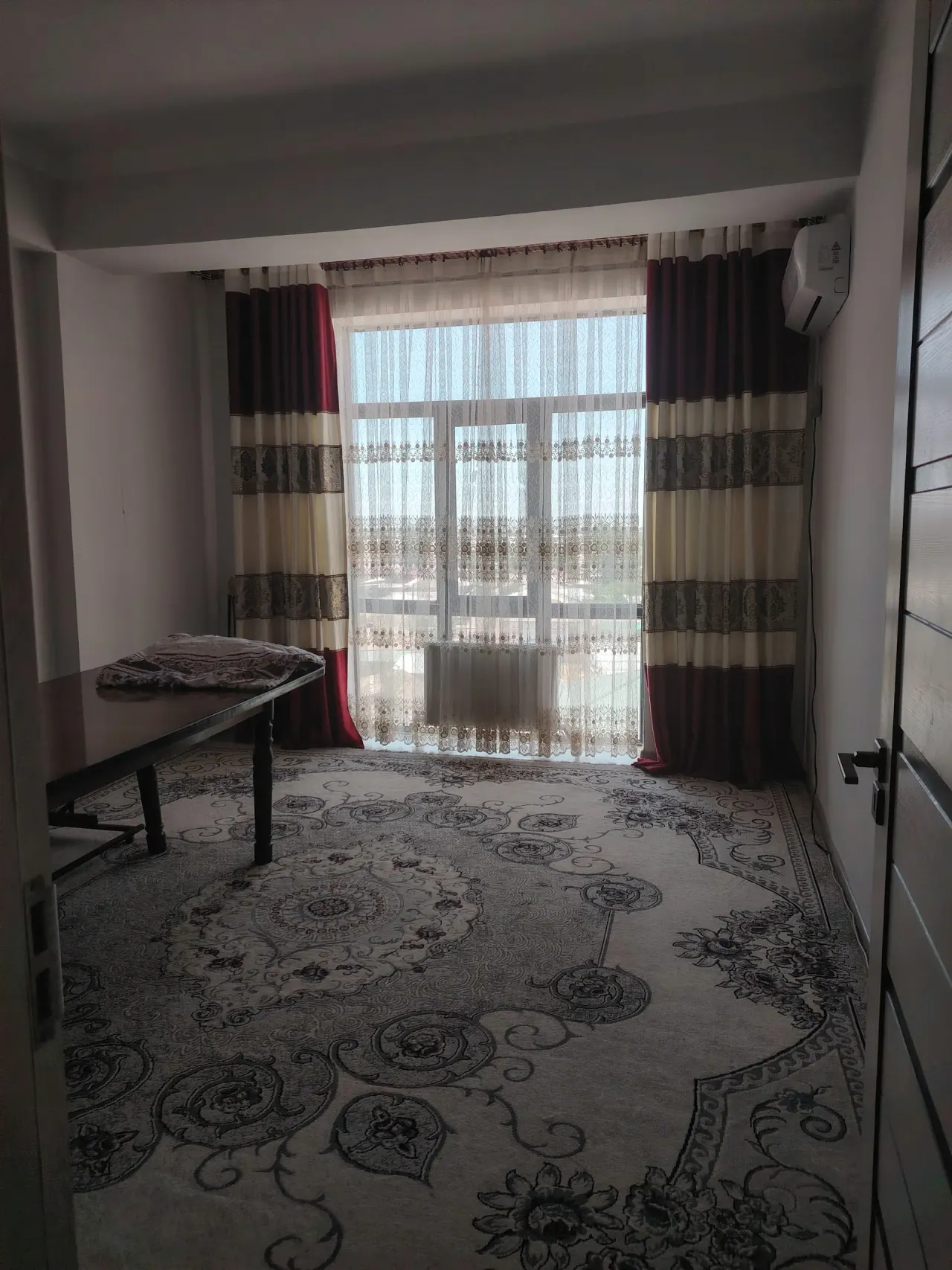 Сотилади 2 хонали квартира, 60 м², 4/10 қават — Нурафшон шаҳри