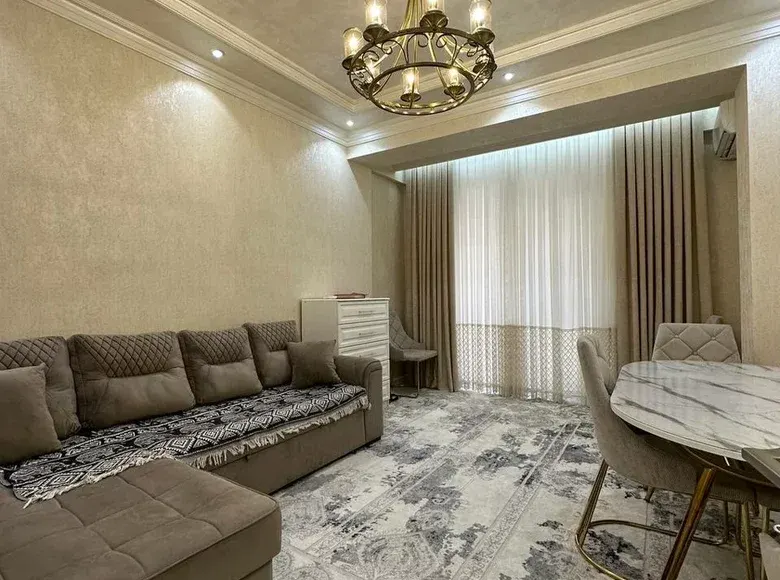Sotiladi 3 xonali kvartira, 80 m², 2/6 qavat — Mirzo Ulugʻbek tumani