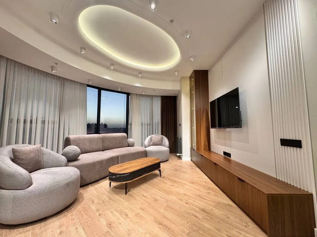 Сдаётся 2-комнатная квартира, 55 м², 7/24 этаж — Яккасарайский район
