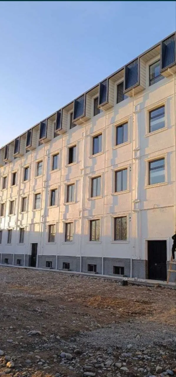 Сотилади 3 хонали квартира, 92 м², 1/3 қават — Сергели тумани