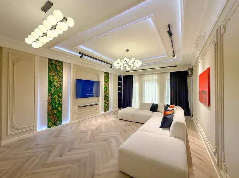 Продаётся 4-комнатная квартира, 150 м², 7/9 этаж — Яшнабадский район