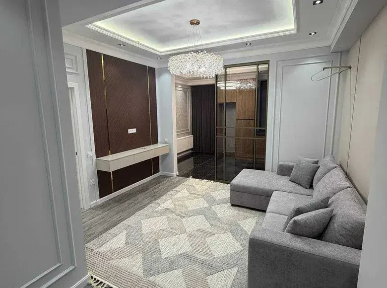 Продаётся 2-комнатная квартира, 58 м², 7/13 этаж — Яккасарайский район