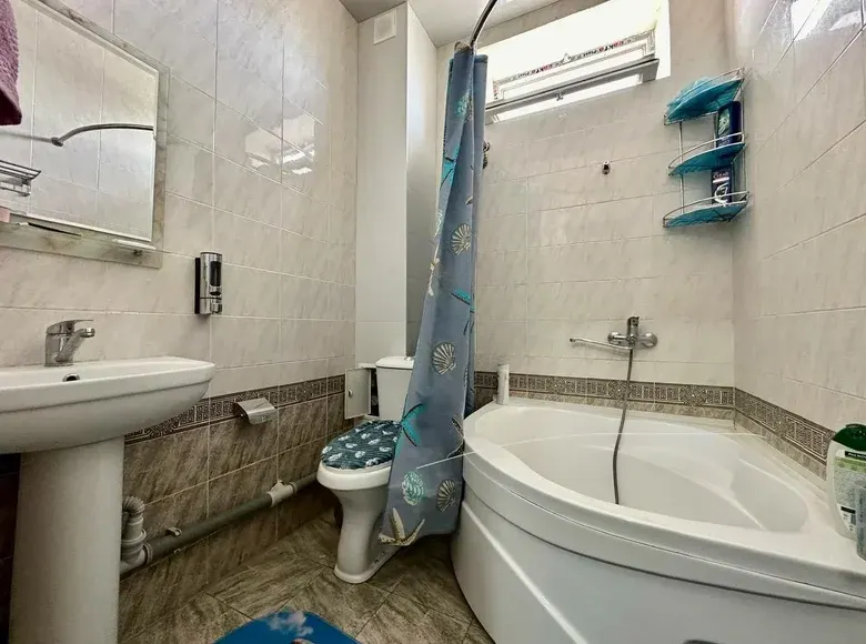 Sotiladi 2 xonali kvartira, 62 m², 2/4 qavat — Fargʻona shahri