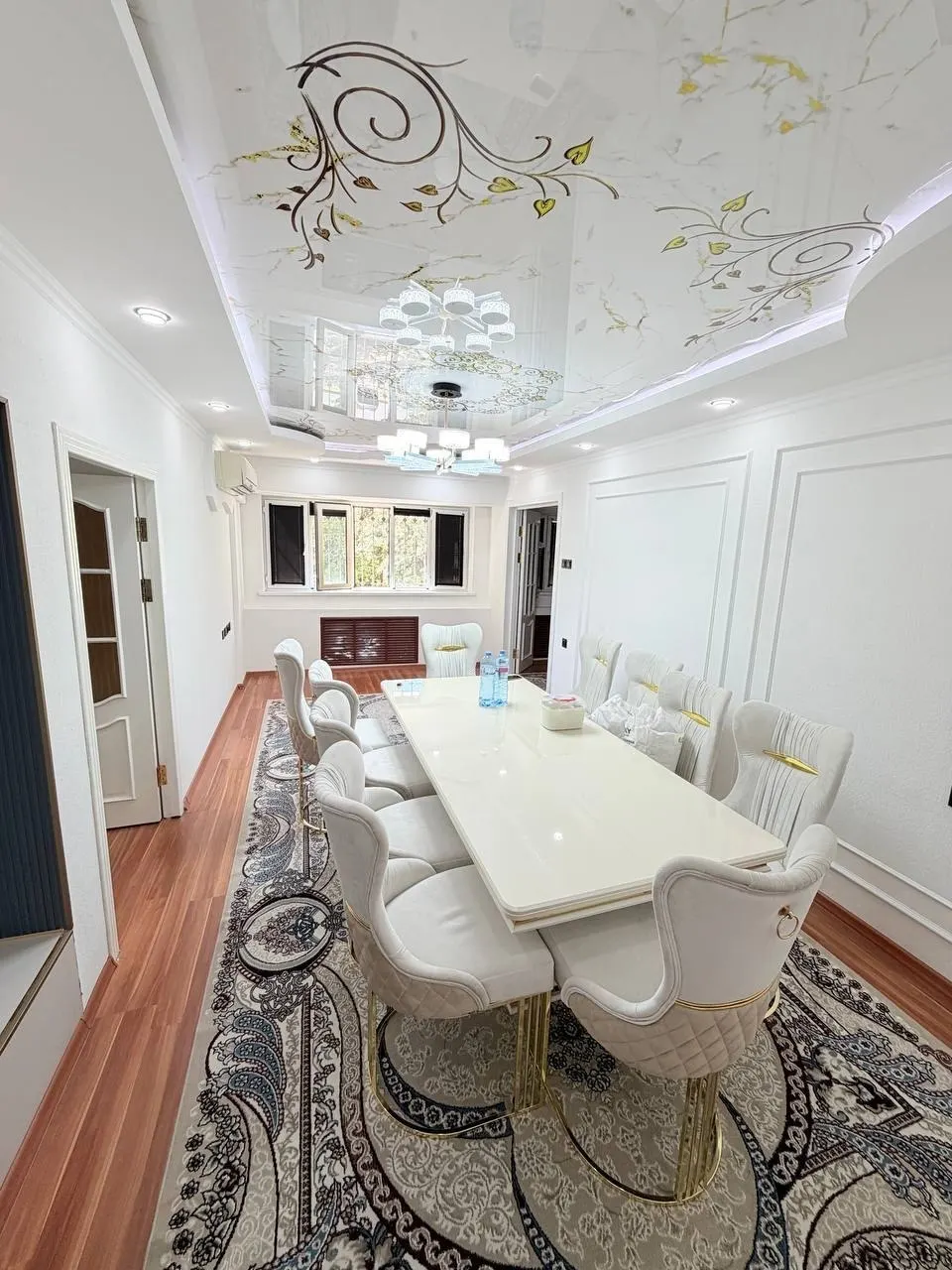 Продаётся 4-комнатная квартира, 110 м², 3/9 этаж — Мирзо-Улугбекский район