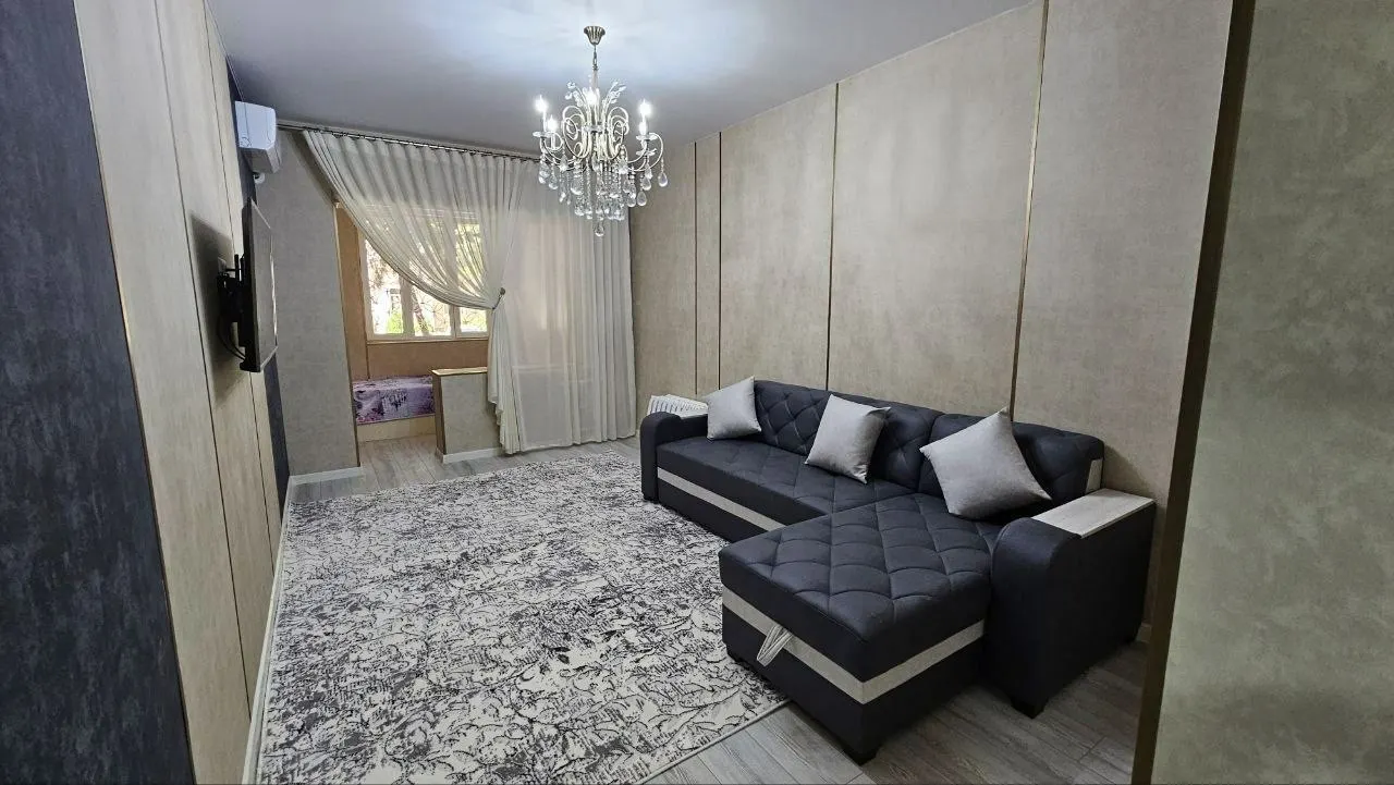 Сдаётся 2-комнатная квартира, 55 м², 1/5 этаж — Юнусабадский район