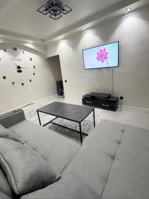 Сотилади 2 хонали квартира, 55 м², 1/4 қават — Чилонзор тумани