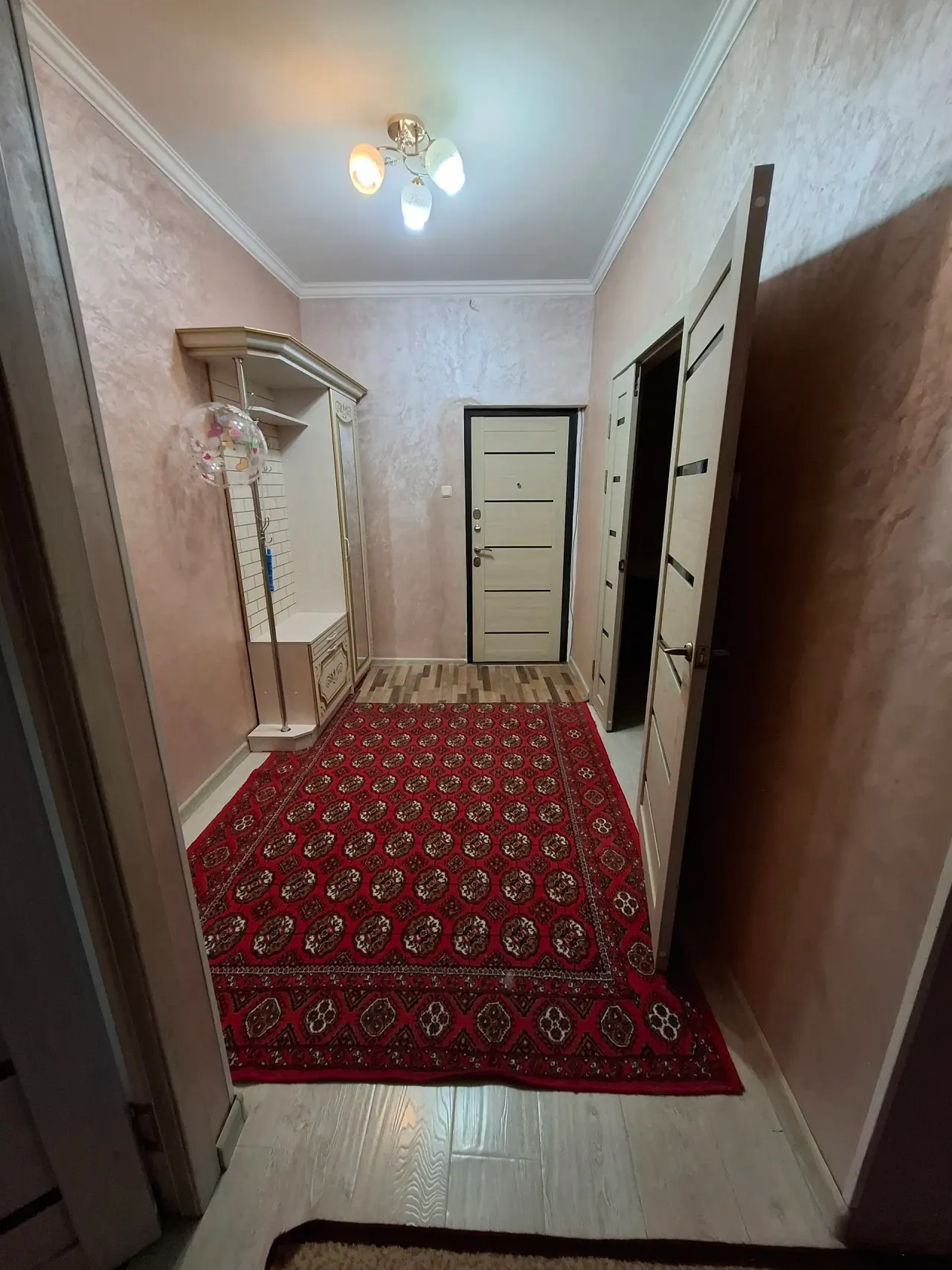 Ijaraga beriladi 3 xonali kvartira, 98 m², 4/5 qavat — Sergeli tumani