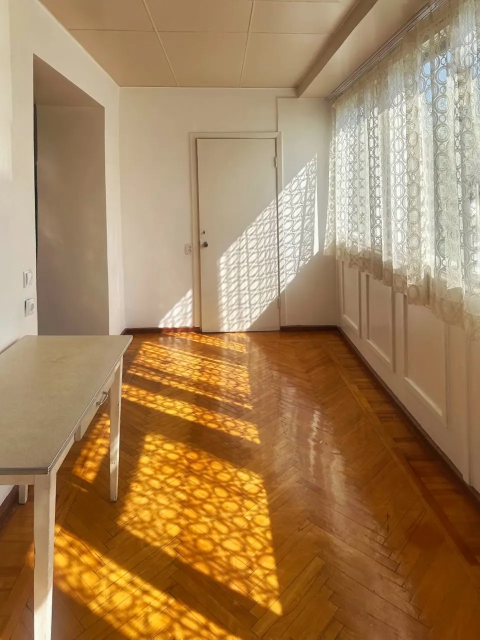 Sotiladi 1 xonali kvartira, 45 m², 4/4 qavat — Mirzo Ulugʻbek tumani