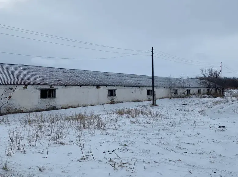 Сотилади тижорат биноси, 2040 м² — Конимех тумани