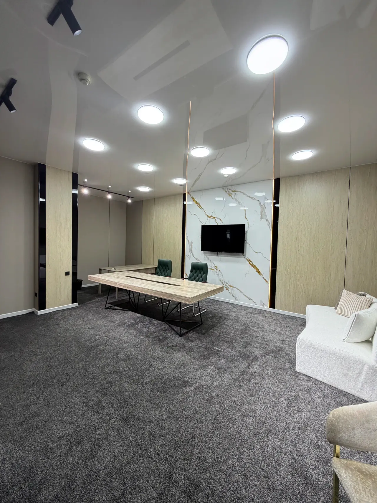 Сдаётся офис, 36 м², 3/4 этаж — Чиланзарский район