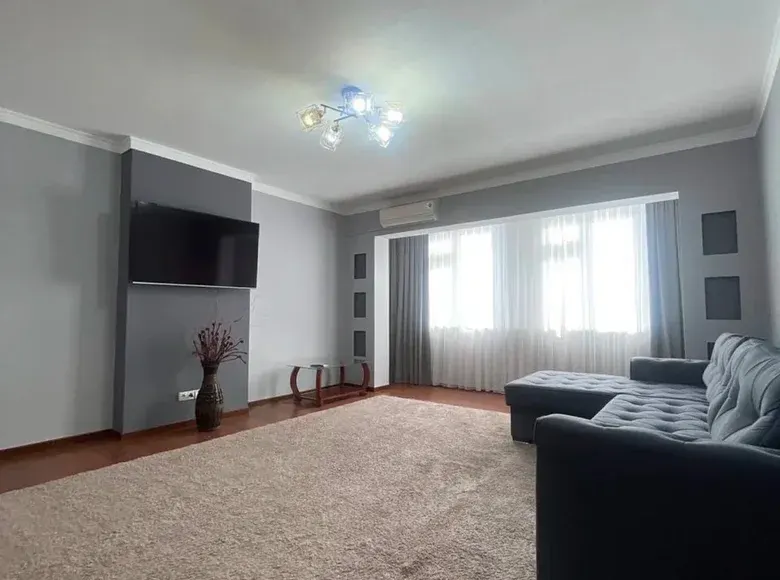 Сдаётся 2-комнатная квартира, 60 м², 3/4 этаж — Мирабадский район
