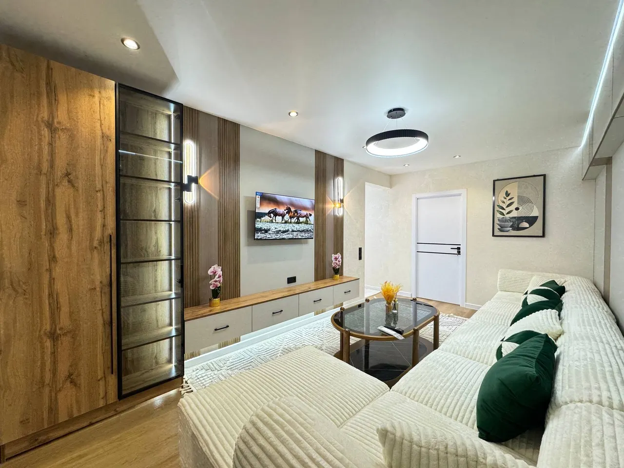 Продаётся 2-комнатная квартира, 56 м², 2/4 этаж — Чиланзарский район