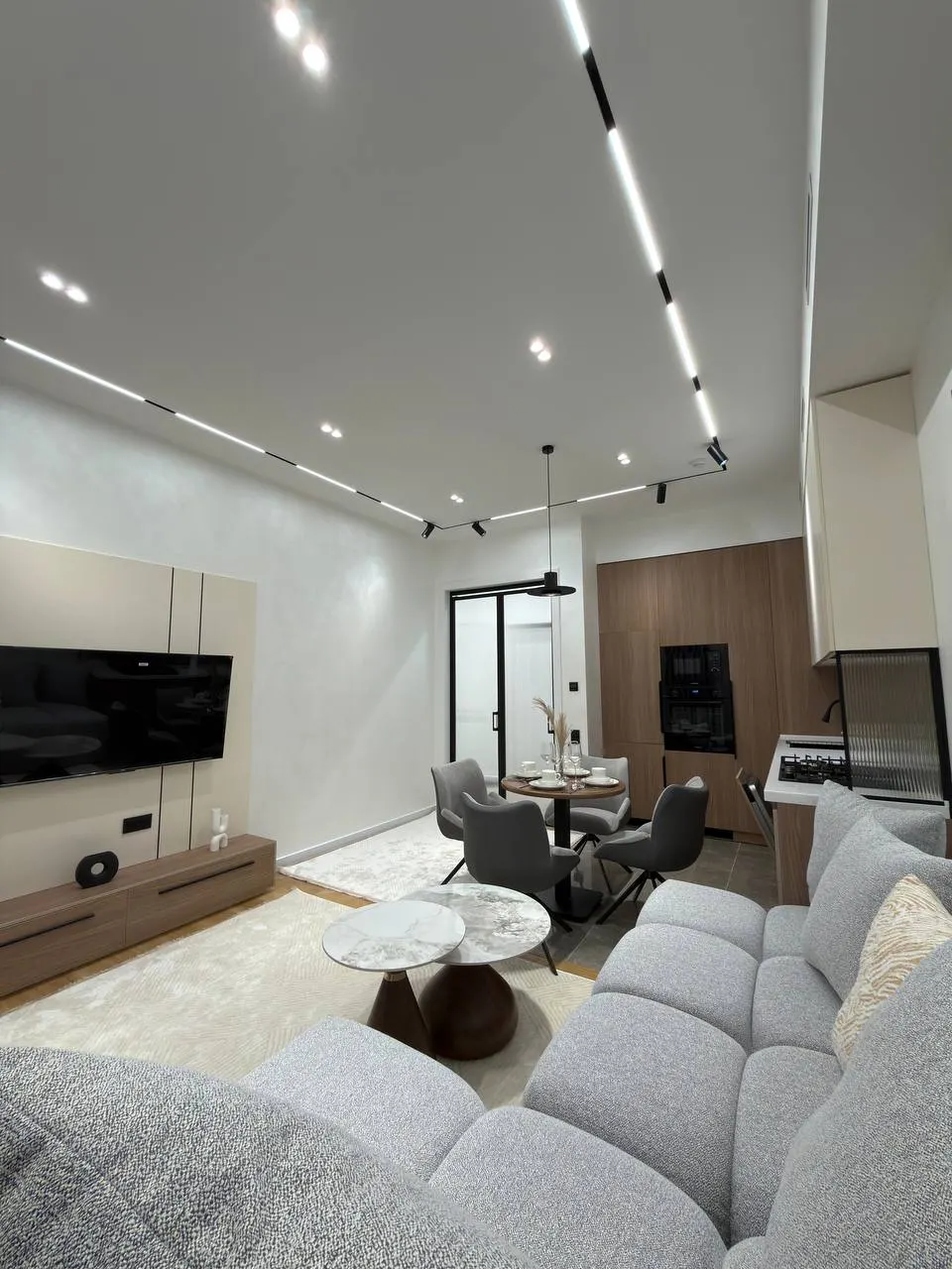 Sotiladi 2 xonali kvartira, 52 m², 2/14 qavat — Mirzo Ulugʻbek tumani