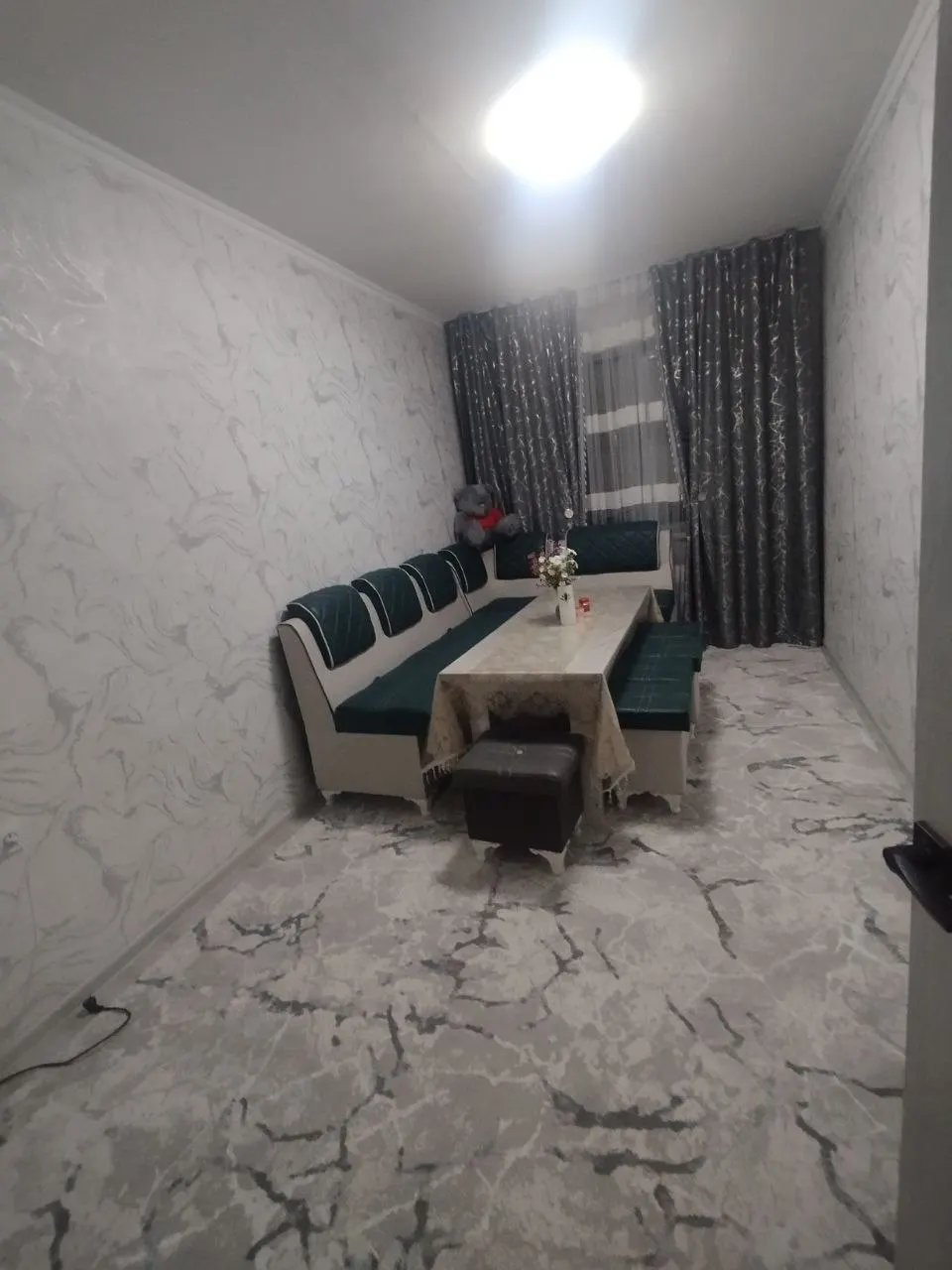 Ijaraga beriladi 2 xonali kvartira, 60 m², 2/5 qavat — Sharof Rashidov tumani