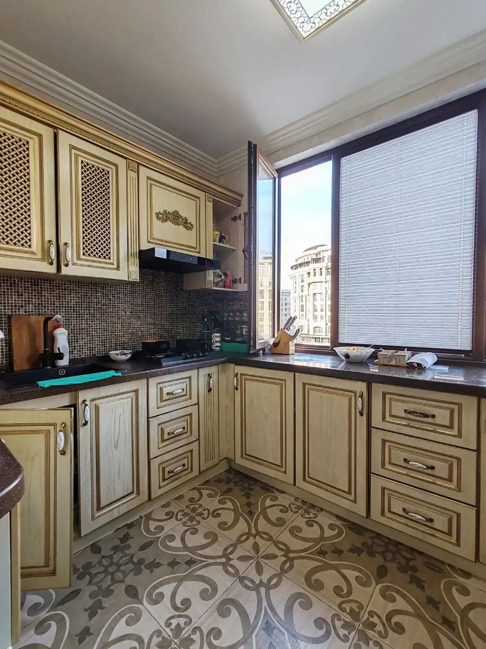Сотилади 4 хонали квартира, 100 м², 5/9 қават — Яшнобод тумани