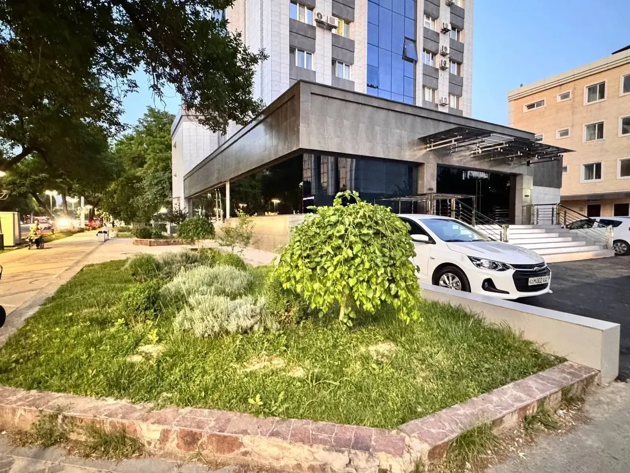 Ijaraga beriladi tijorat binosi, 910 m² — Mirobod tumani