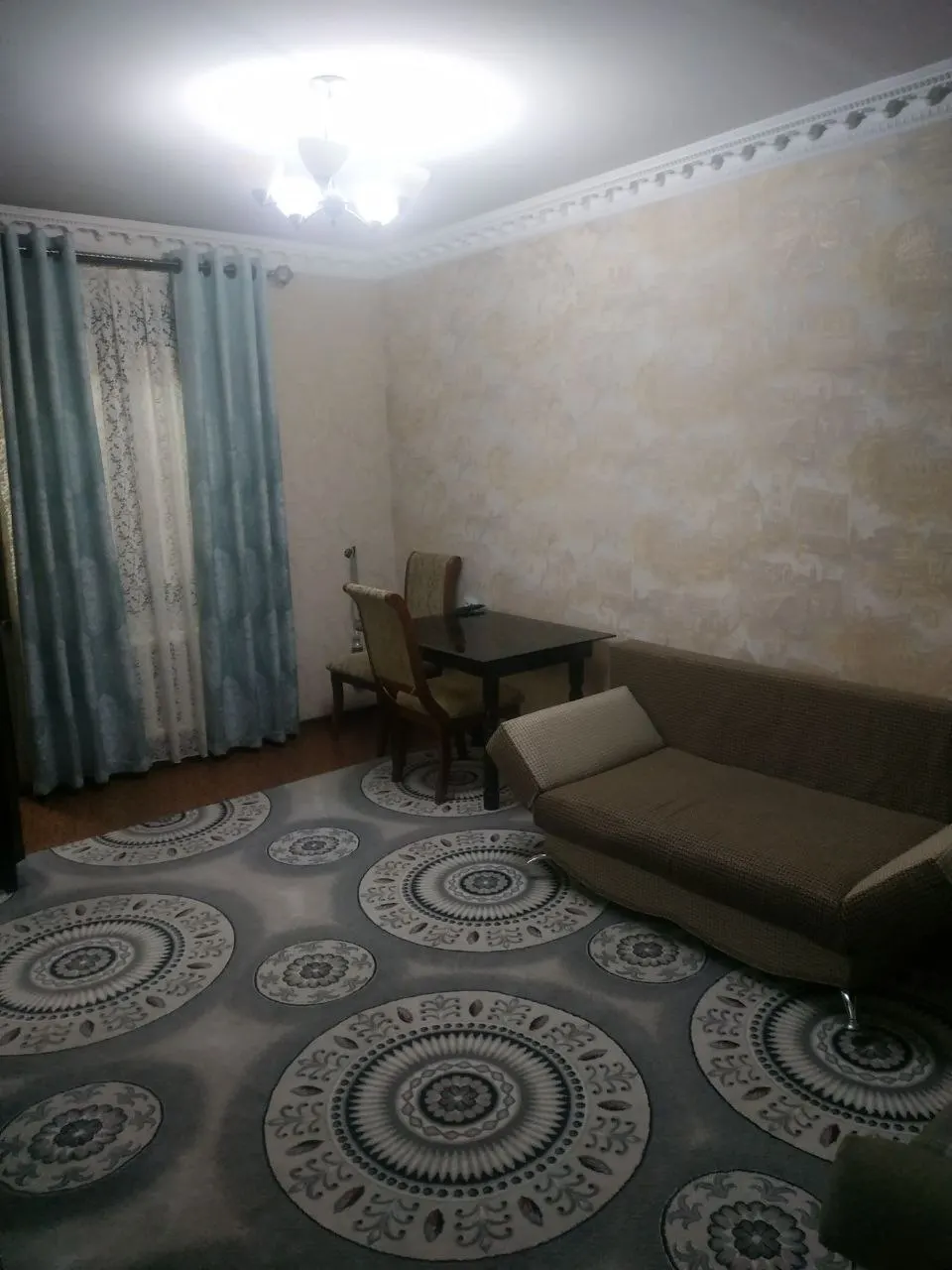 Ижарага берилади 2 хонали квартира, 55 м², 4/4 қават — Чилонзор тумани