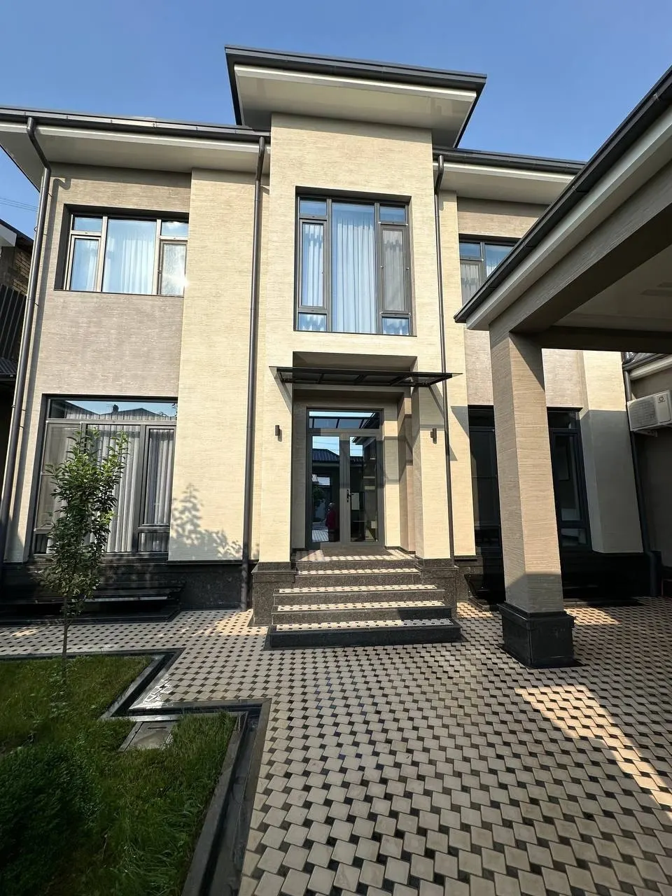 Ijaraga beriladi hovli uy, 3 sotix, 1/2 qavat — Yakkasaroy tumani