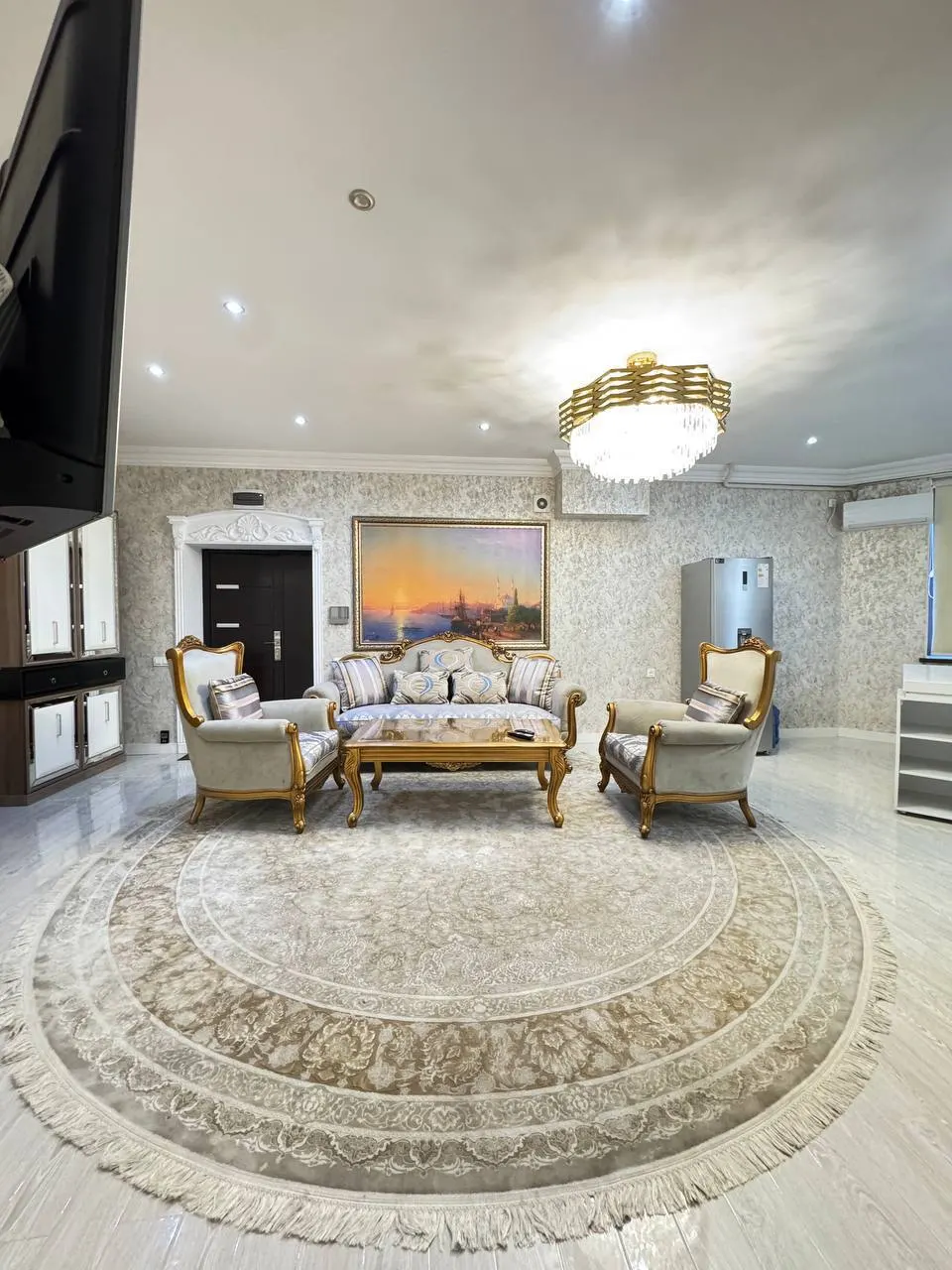 Sotiladi 3 xonali kvartira, 87 m², 1/5 qavat — Shayxontohur tumani