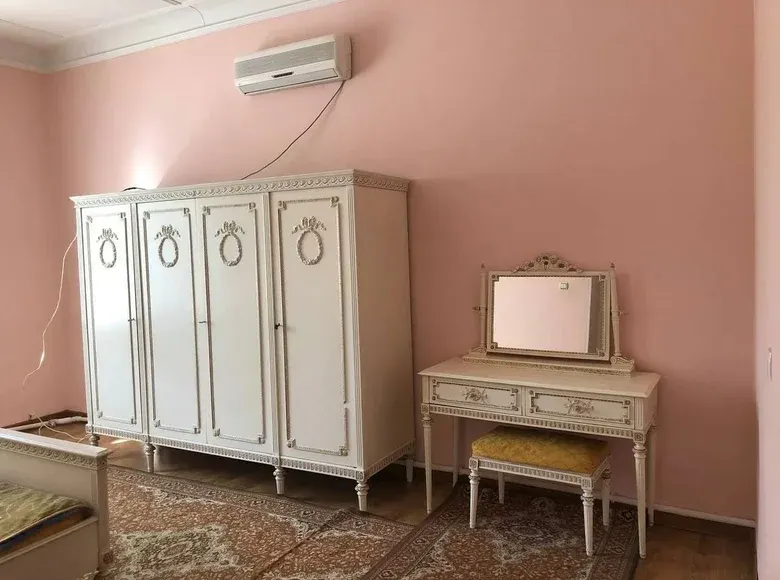 Сотилади 5 хонали ҳовли уй, 120 м² — Миробод тумани