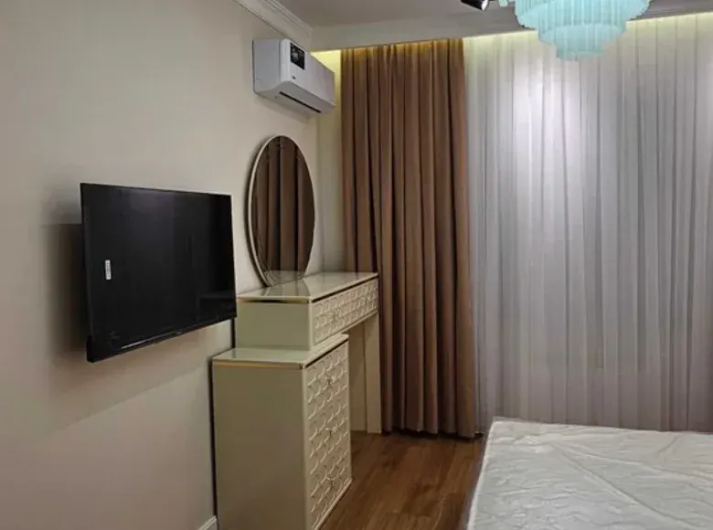Продаётся 2-комнатная квартира, 60 м², 1/4 этаж — Мирзо-Улугбекский район