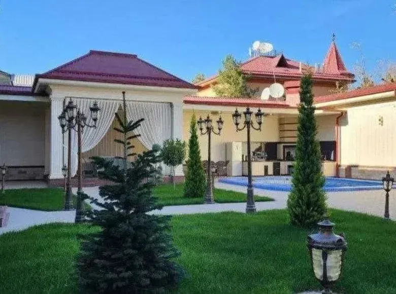 Продаётся 7-комнатный дом, 8 сот., 800 м² — Яккасарайский район