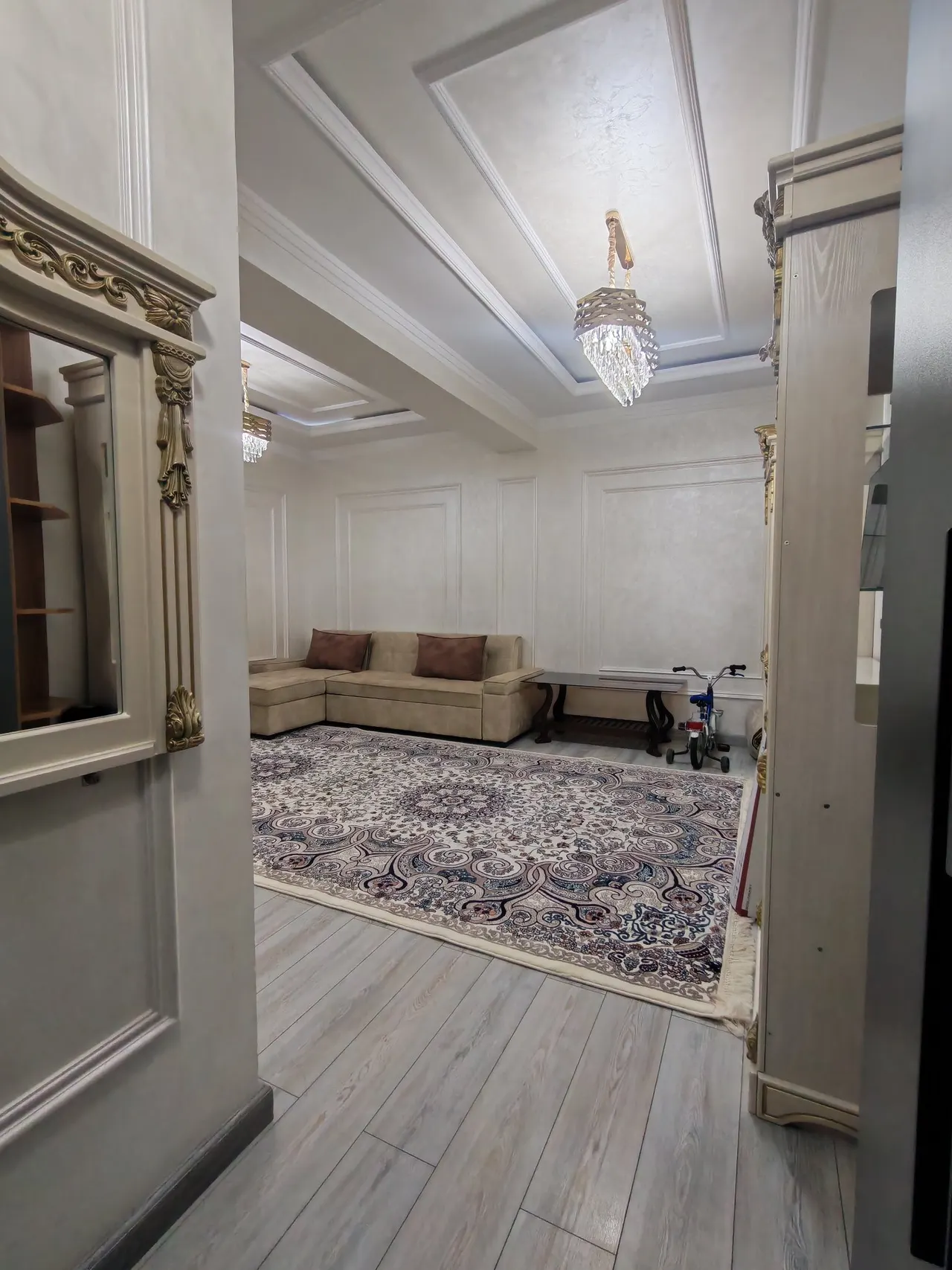 Сотилади 2 хонали квартира, 61 м², 3/3 қават — Янгиҳаёт тумани