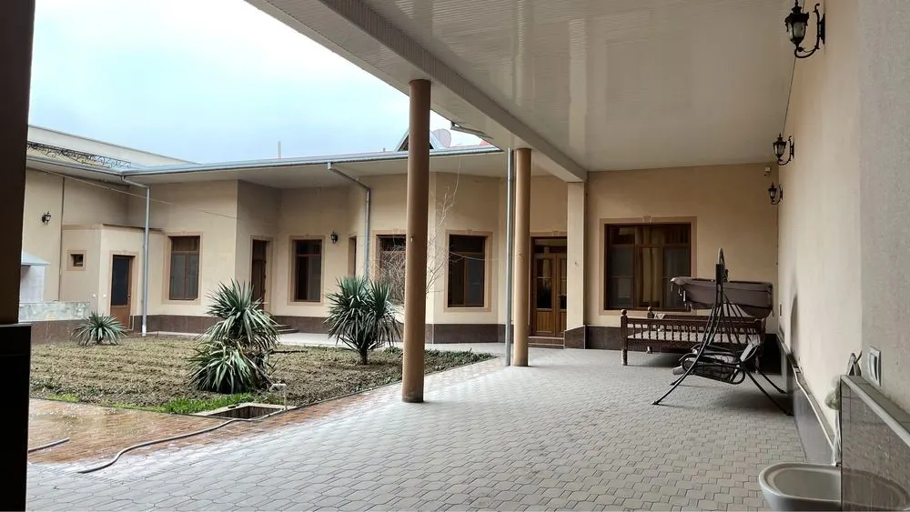 Ijaraga beriladi 6 xonali hovli uy, 6 sotix, 300 m² — Yashnobod tumani
