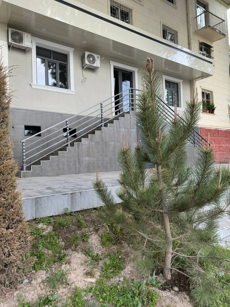 Сотилади тижорат биноси, 200 м², 1/9 қават — Яккасарой тумани
