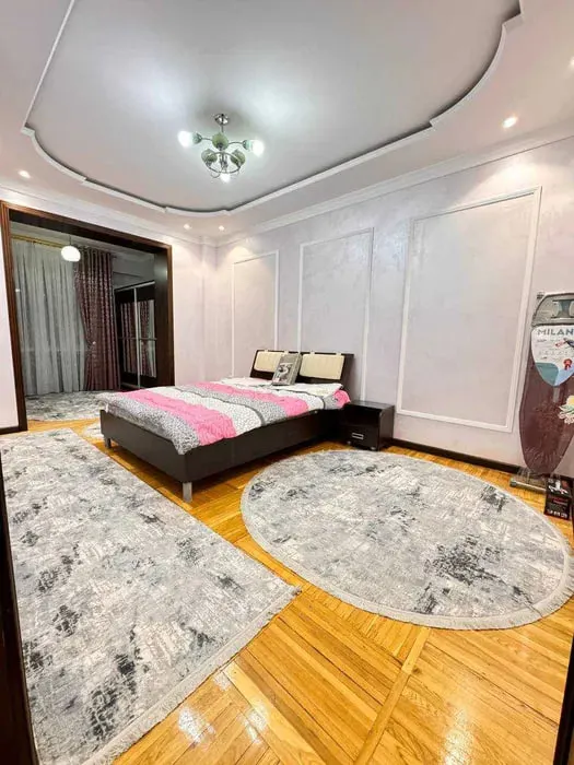 Сдаётся 4-комнатная квартира, 145 м², 3/5 этаж — Яккасарайский район