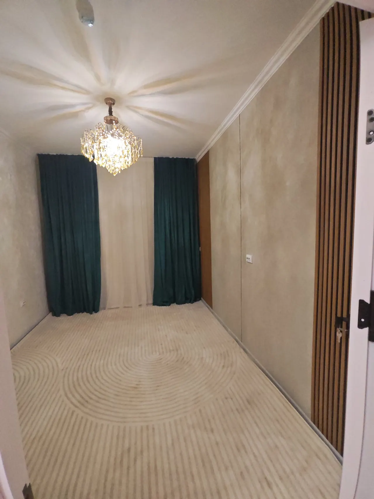 Сотилади 1 хонали квартира, 38 м², 12/16 қават — Зангиота тумани