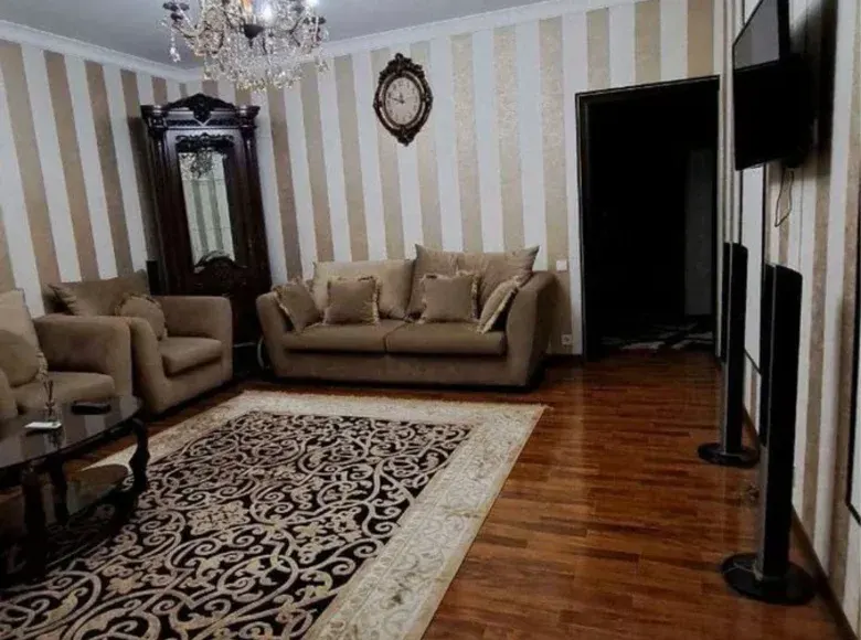 Сотилади 2 хонали квартира, 65 м², 2/9 қават — Миробод тумани