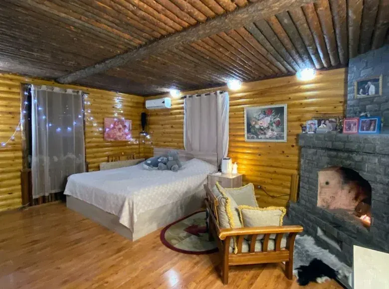Продаётся 6-комнатный дом, 0.1 сот., 135 м², 2/2 этаж — Кибрайский район