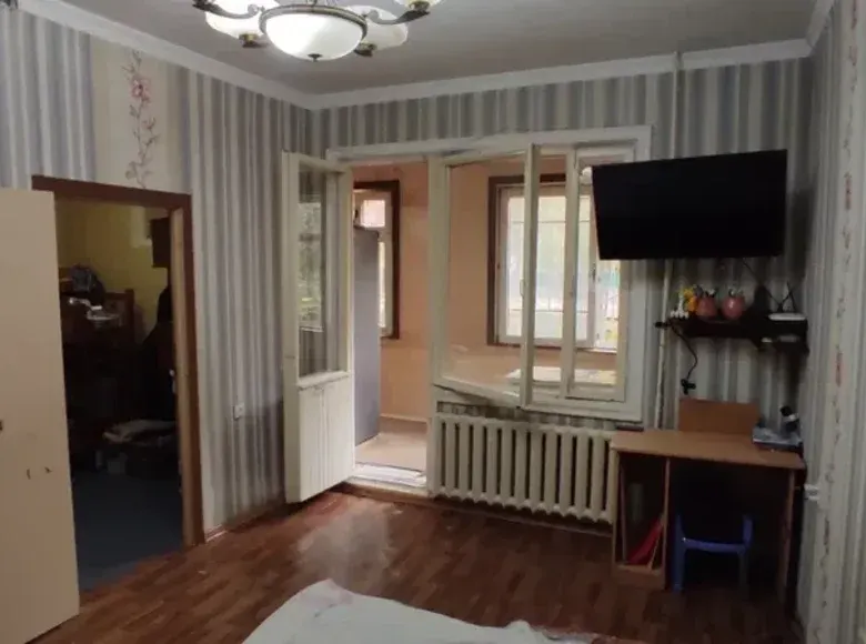 Sotiladi 2 xonali kvartira, 3/4 qavat — Tomdi tumani