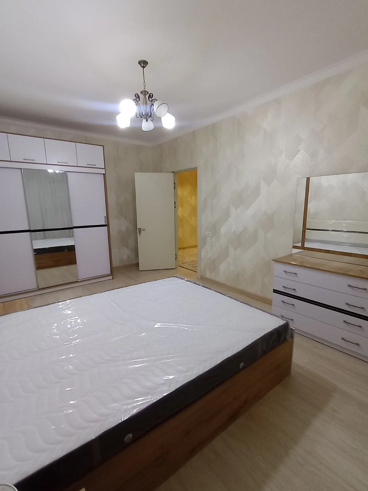Ижарага берилади 3 хонали квартира, 70 м², 4/4 қават — Олмазор тумани