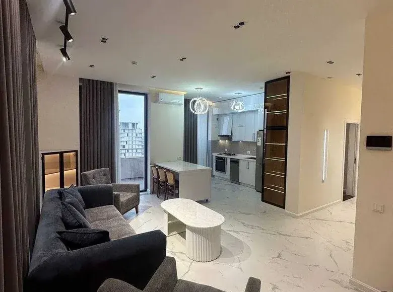 Сотилади 3 хонали квартира, 88 м², 13/15 қават — Миробод тумани