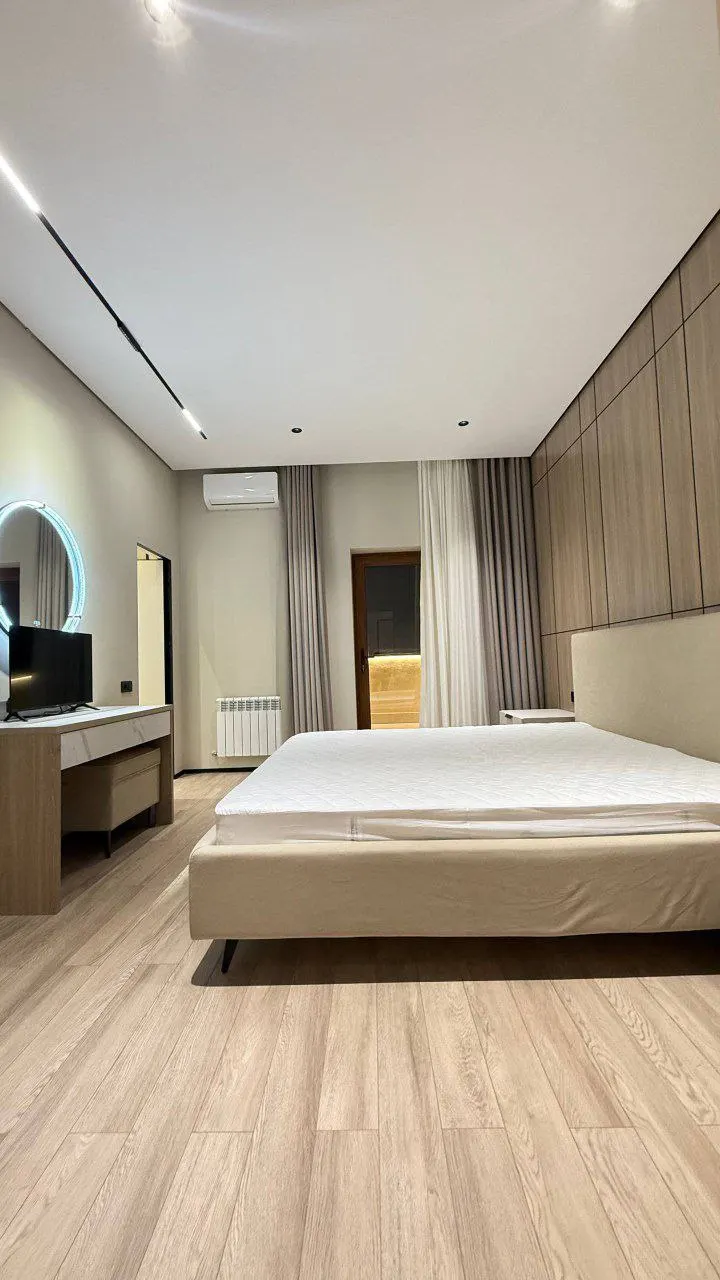 Ijaraga beriladi 4 xonali kvartira, 200 m², 10/10 qavat — Yakkasaroy tumani