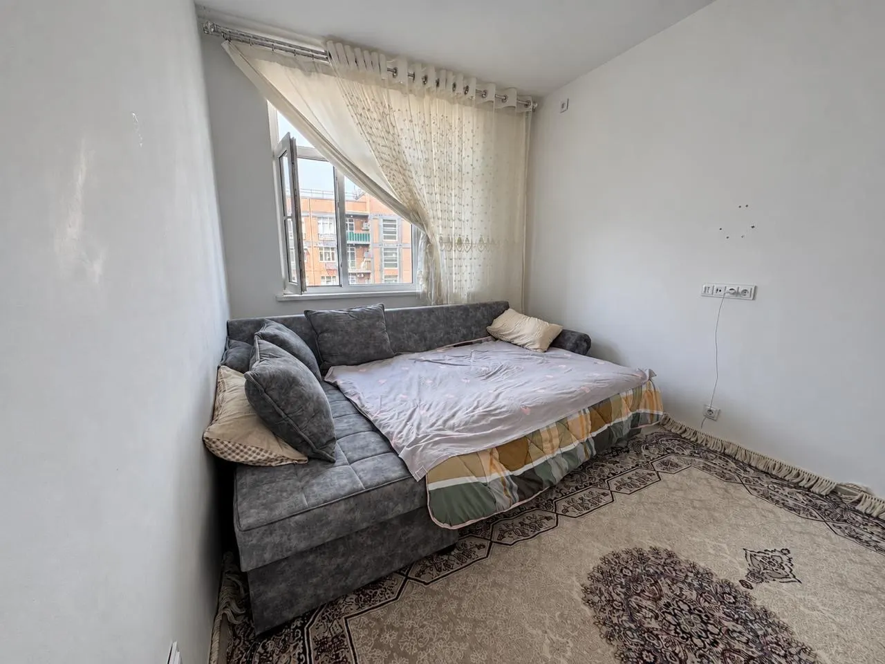 Продаётся 1-комнатная квартира, 38 м², 8/9 этаж — Яшнабадский район