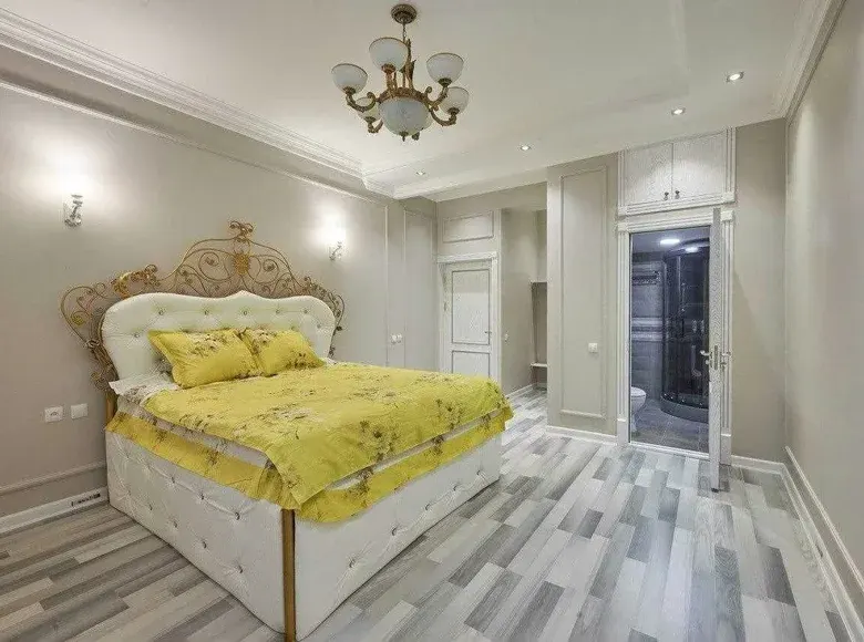 Сдаётся 3-комнатная квартира, 110 м², 1/4 этаж — Мирзо-Улугбекский район